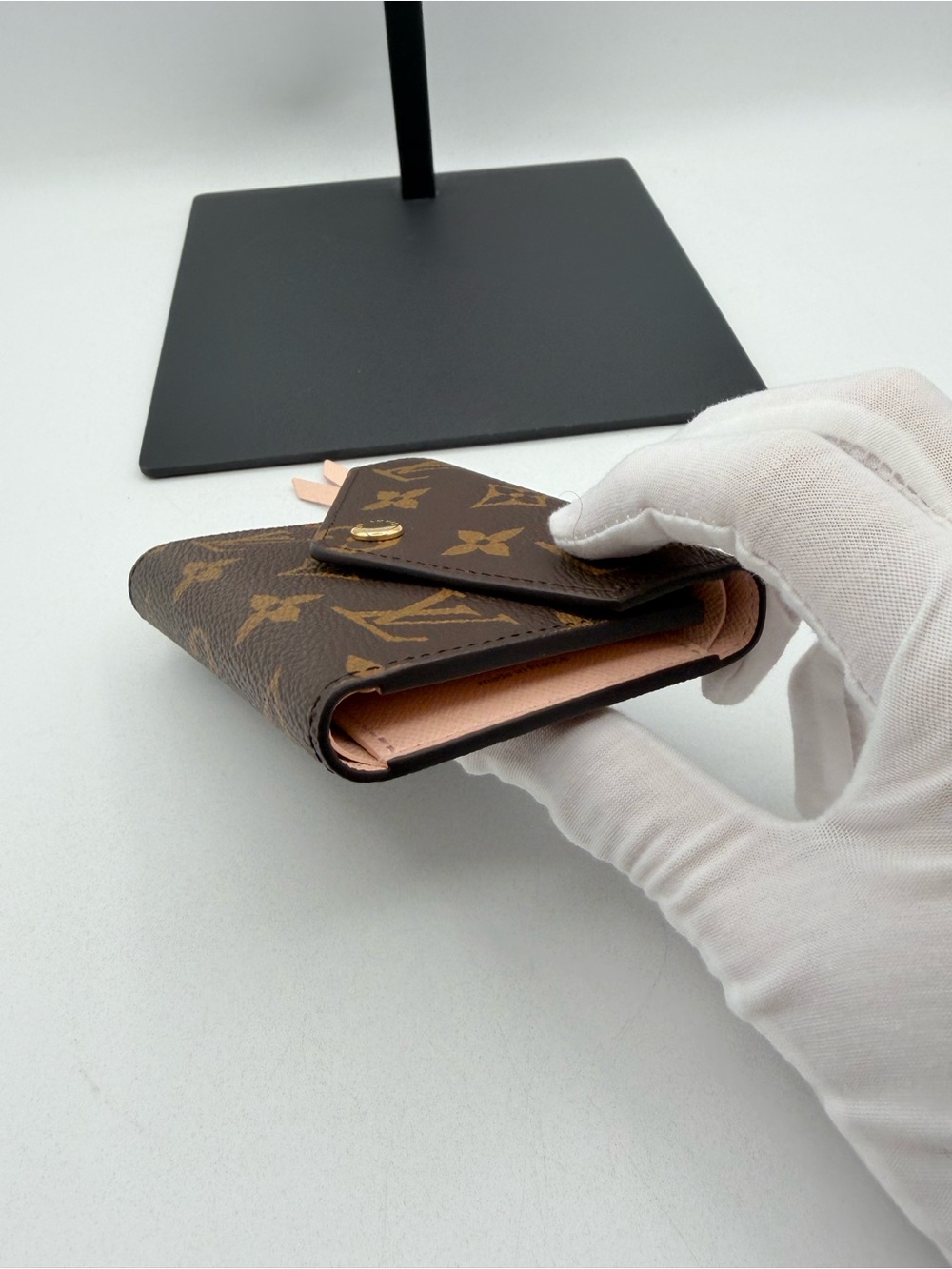 Louis Vuitton Victorine Monogram Wallet - Picture 7 of 13
